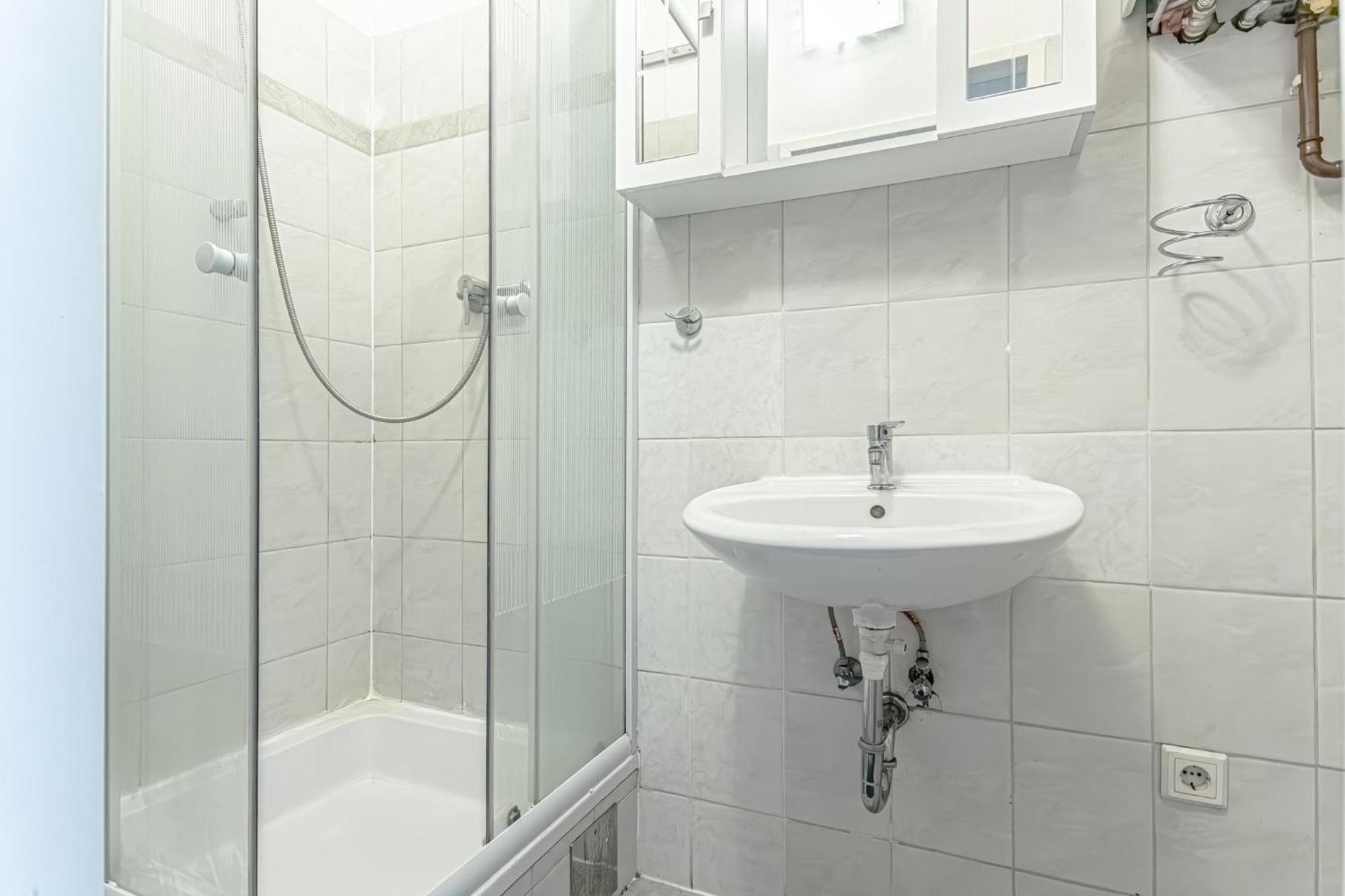 Explore Vienna 2Br And 1Lr Retreat Near Westbahnhof Εξωτερικό φωτογραφία