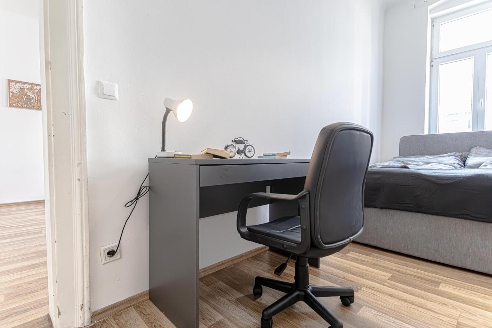 Explore Vienna 2Br And 1Lr Retreat Near Westbahnhof Εξωτερικό φωτογραφία